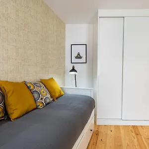 Design And Bright Near Pasteis De Belem Apartamento