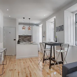  Apartamento Bmyguest - Real Charming
